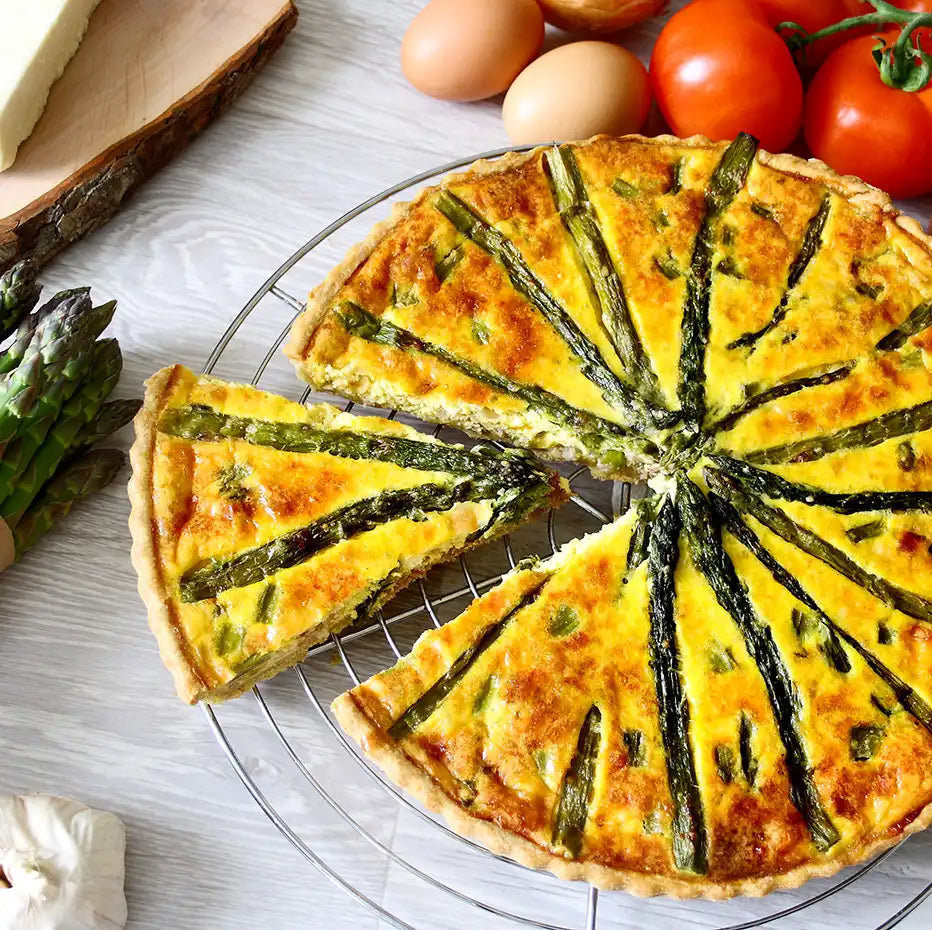 Buffet - Mediterrane Quiche mir Rinderhack mit Zucchini, Tomaten & getrockneten Oliven x 12 Portionen